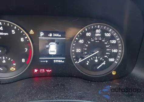 2021 Hyundai Tucson Value z USA, uszkodzony, nr VIN KM8J33A45MU300402